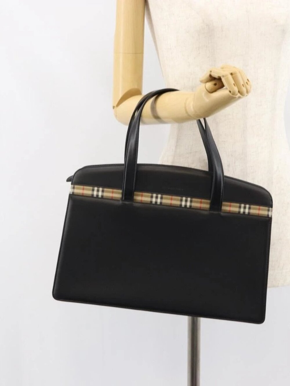 BURBERRY Hand Bag Leather Black Silver Auth 155218 - Picture 15 of 16
